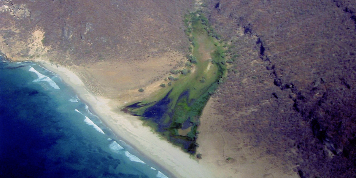 Aerial image of Kharfot, a likely location of Bountiful. Image from Lehi and Sariah in Arabia by Warren Aston